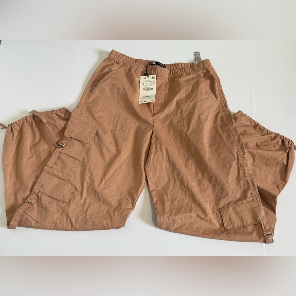 Zara woman’s joggers size Small NWT
